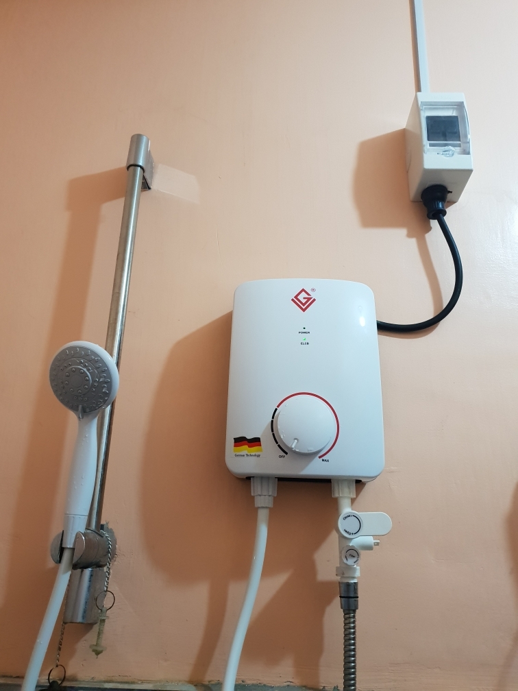 GV SP-35 Single Point Shower Water Heater 3.5kw FREE WIRE AND PLUG NO  INSTALLATION | Lazada PH