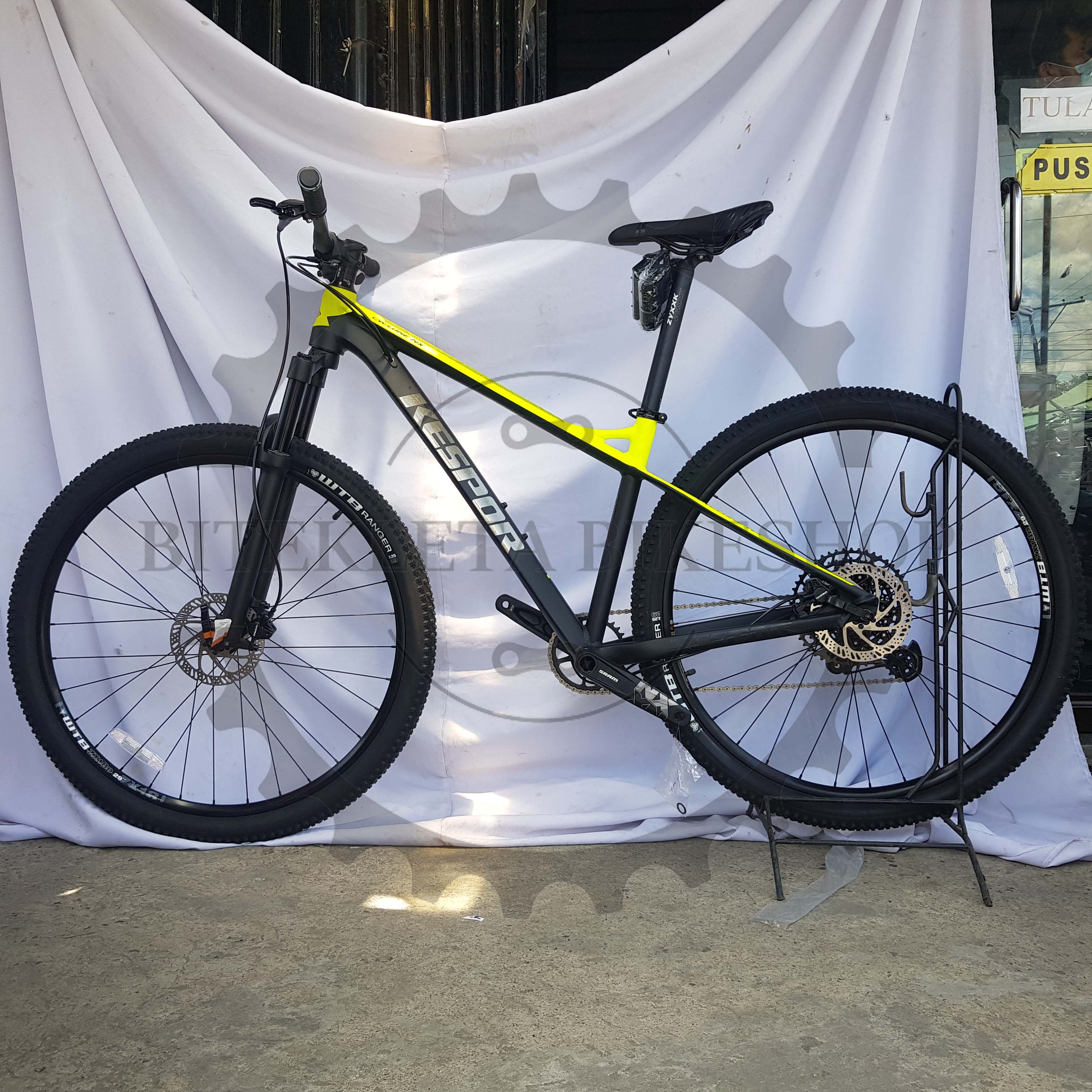 cyclone mountain bike