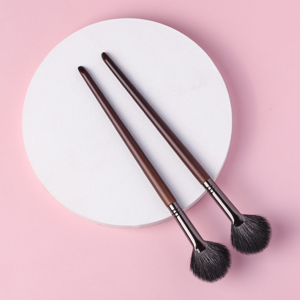 OVW Fan Brush Powder Blending Highlighting Makeup Brush Blush Brush Goat Hair Art Brush for Makeup N