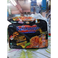 Mi Sedaap Mi Goreng Krispi and Korean Spicy Chicken Instant Stir Fry Noodles 5 Packs (5pcs)