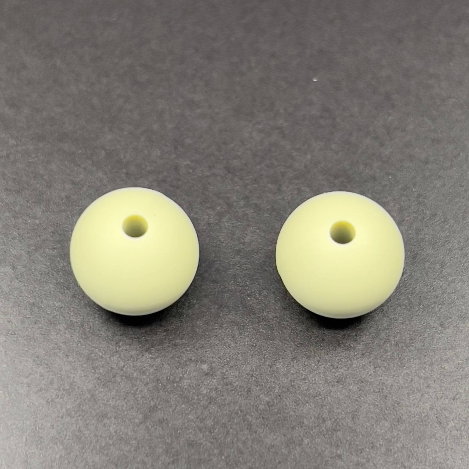Veeds 2 Pcs Round Bead 10mm Silicone DIY Beads Art and Craft