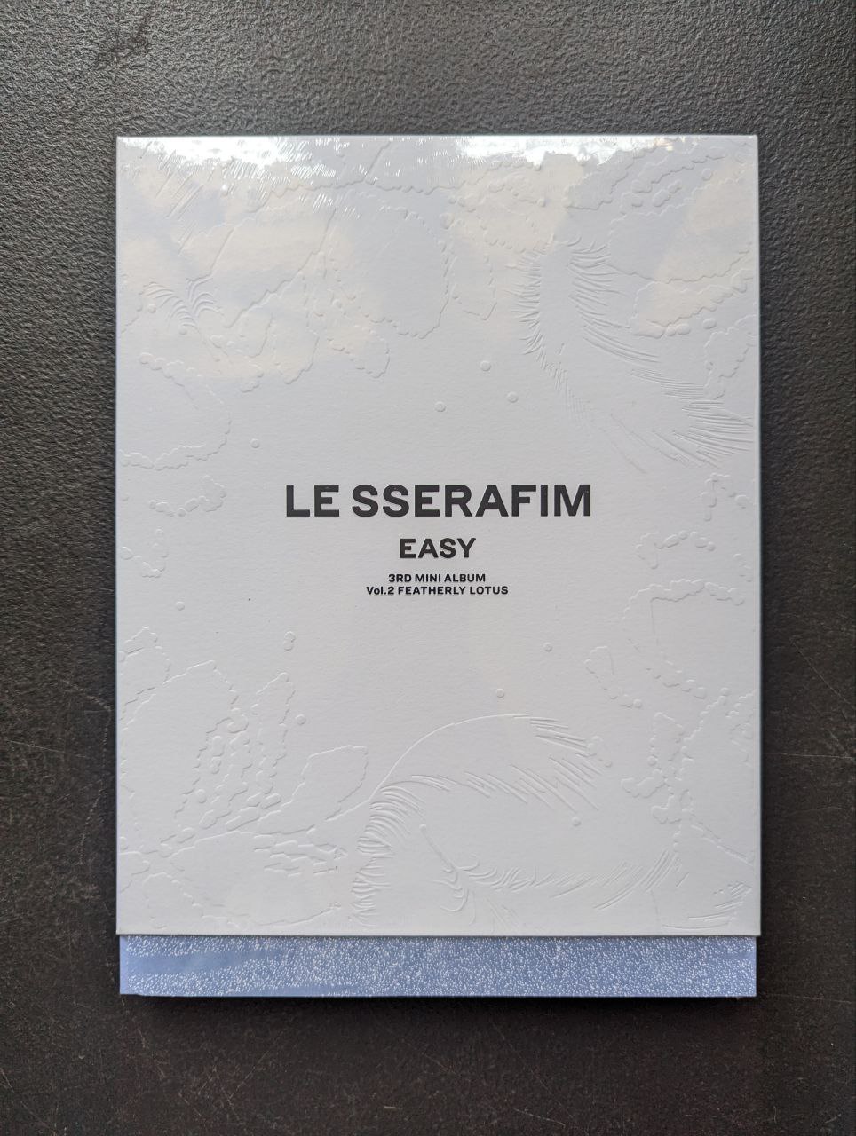 [ONHAND] LE SSERAFIM - EASY OFFICIAL ALBUM | Balmy Flex Featherly Lotus Sheer Myrrh Compact Ver | Chaewon Yunjin Sakura Kazuha Eunchae