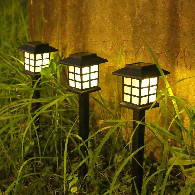 S&C Solar Powered Splash Proof Outdoor LED Solar Garden Light for Pathway Driveway Garden