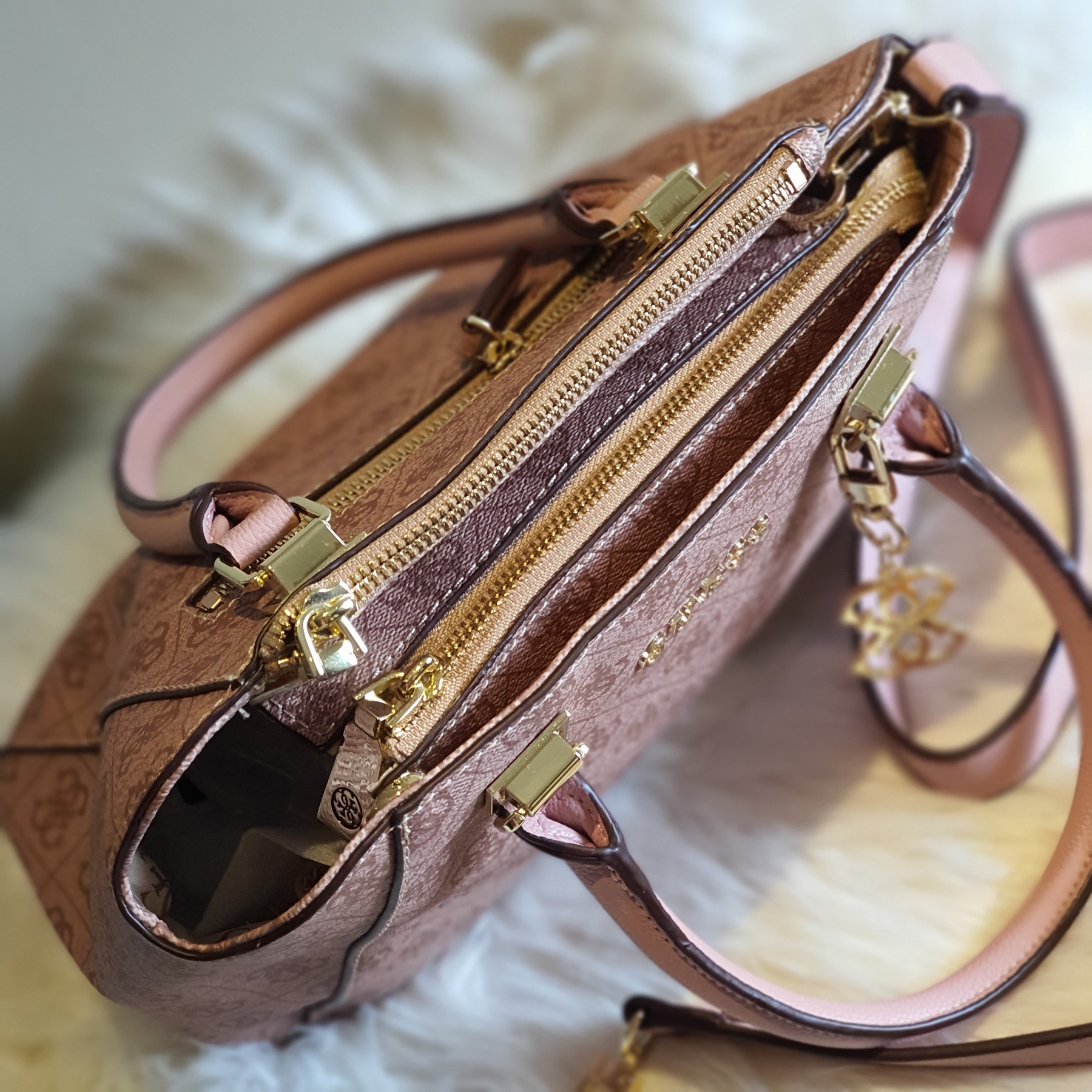 guess candace society satchel