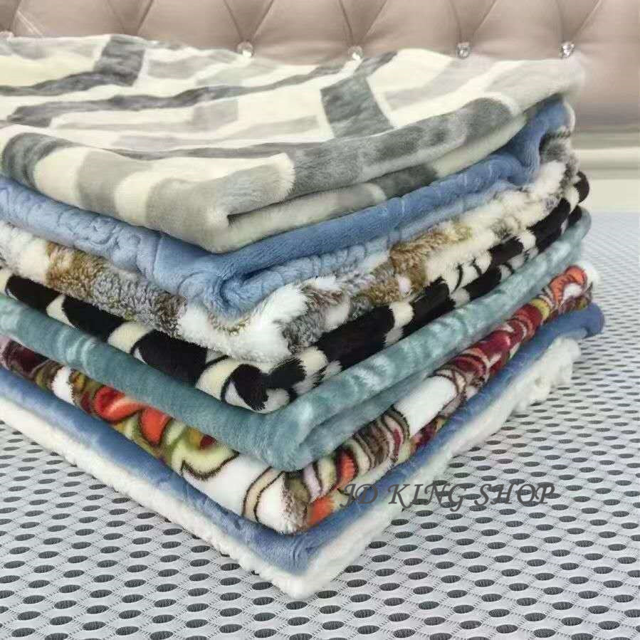 MINI blanket soft and comfortable Baby Boys Girls Breathable Bedding Bath Towel Infant Wrap Blankets random design 65*95CM