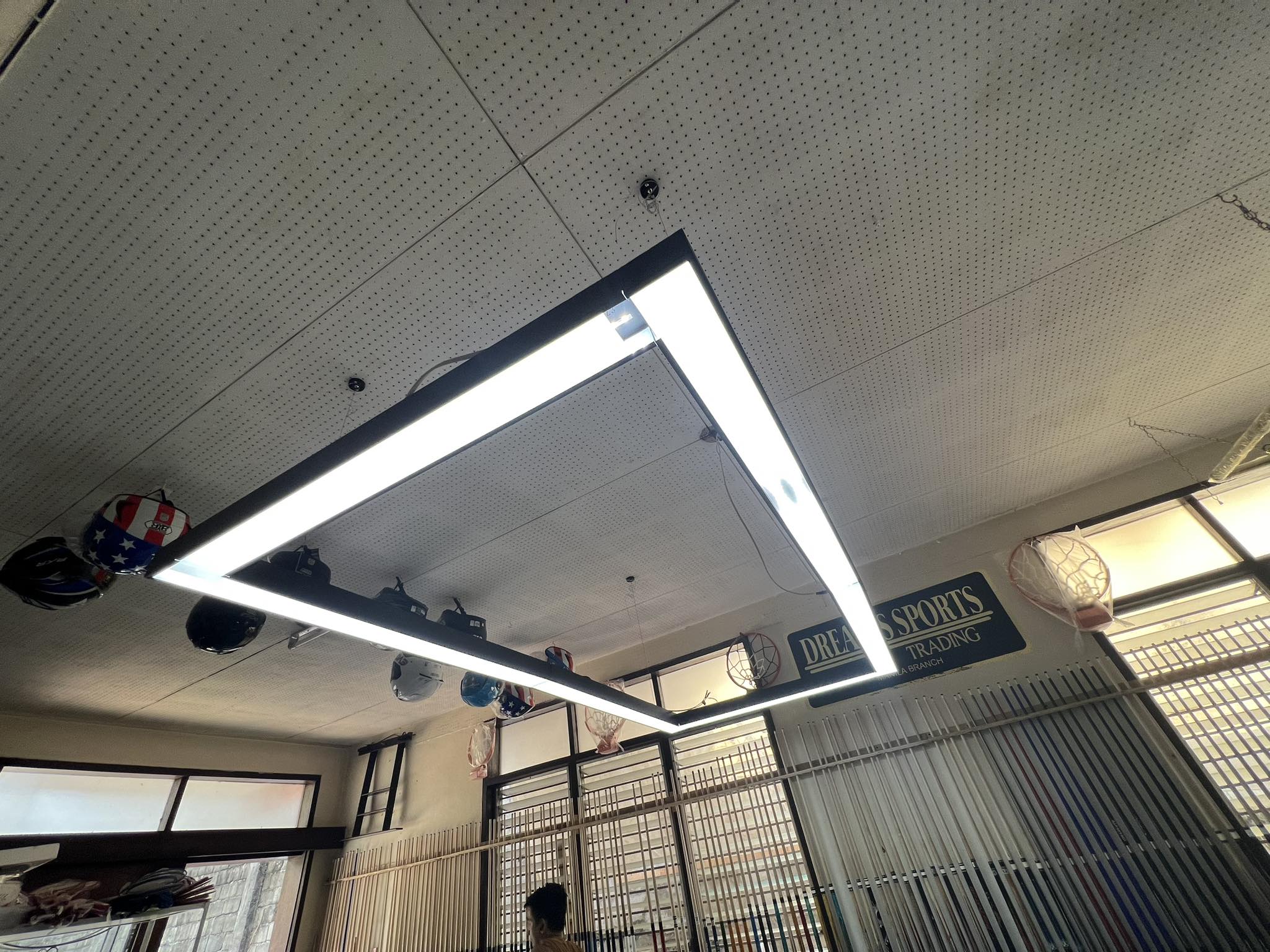 8-FT PERIMETER BILLIARD LED POOL TABLE LIGHT/ BILLIARD LAMP