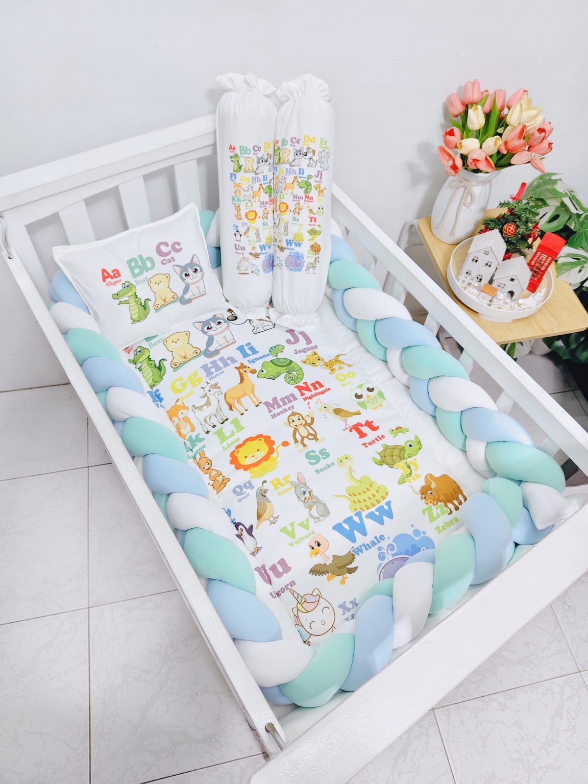 BABY WONDER -ELEGANT BRAIDED BUMPER BUNDLE SET WITH COMFORTER AND PILLOW SET for Newborn Baby (Crib not included)
