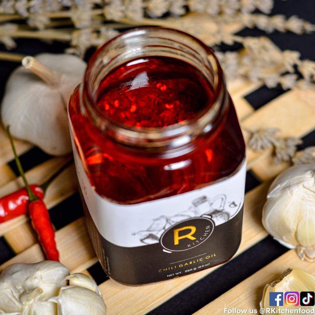 RKITCHEN CHILI GARLIC OIL review and price