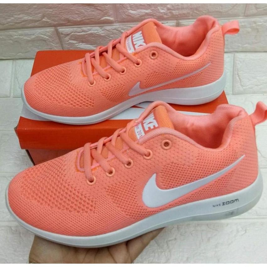 Running Shoes #1 August 2018 - 3 Running Shoes #1 - 3