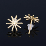 The Sun Descended Mature Elegant Women Snowflake Gold Earrings - Intl August 2018 - 3 The Sun Descended Mature Elegant Women Snowflake Gold Earrings - Intl - 3