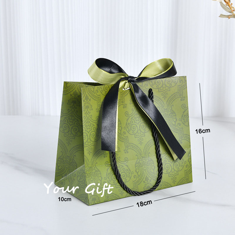 5pcs Premium Elegant Green Pattern Gift Bag with Double Silk Ribbon Handles Luxury European Style Paper Bag Perfect for Weddings Birthdays Corporate Events and Holiday Gifts Available in S M L Sizes High Quality Thick Card Material Durable Packaging