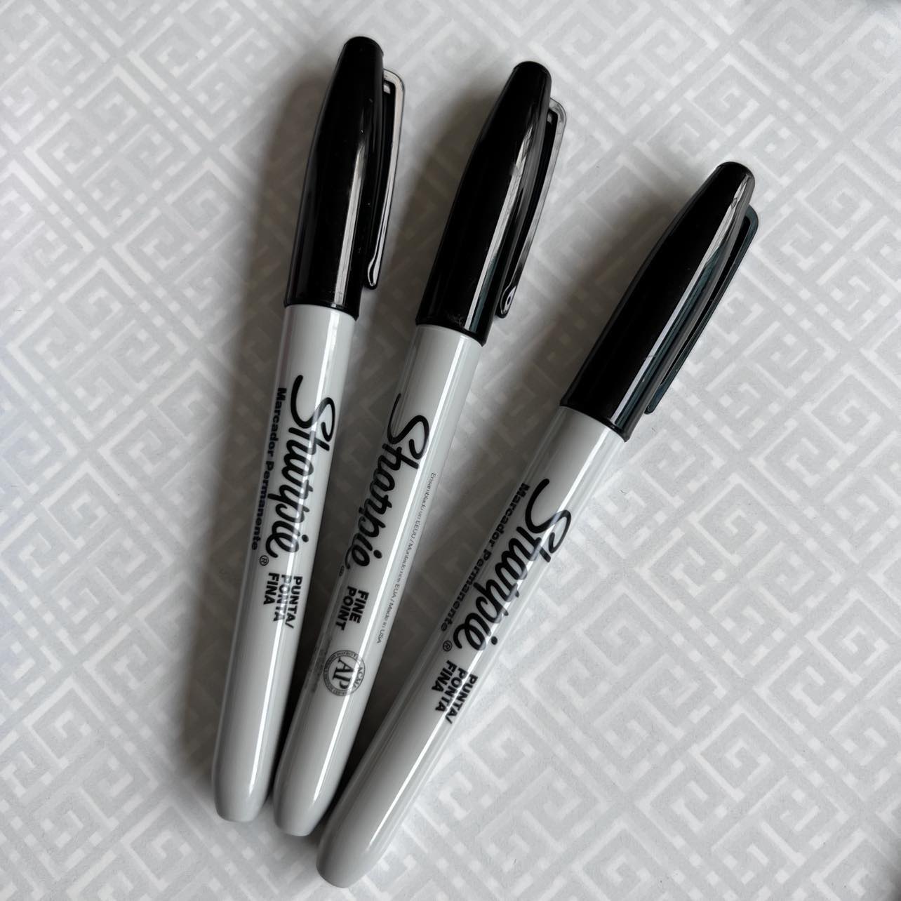 SHARPIE Permanent Marker Fine Point (SOLD PER SET OF 3PCS)