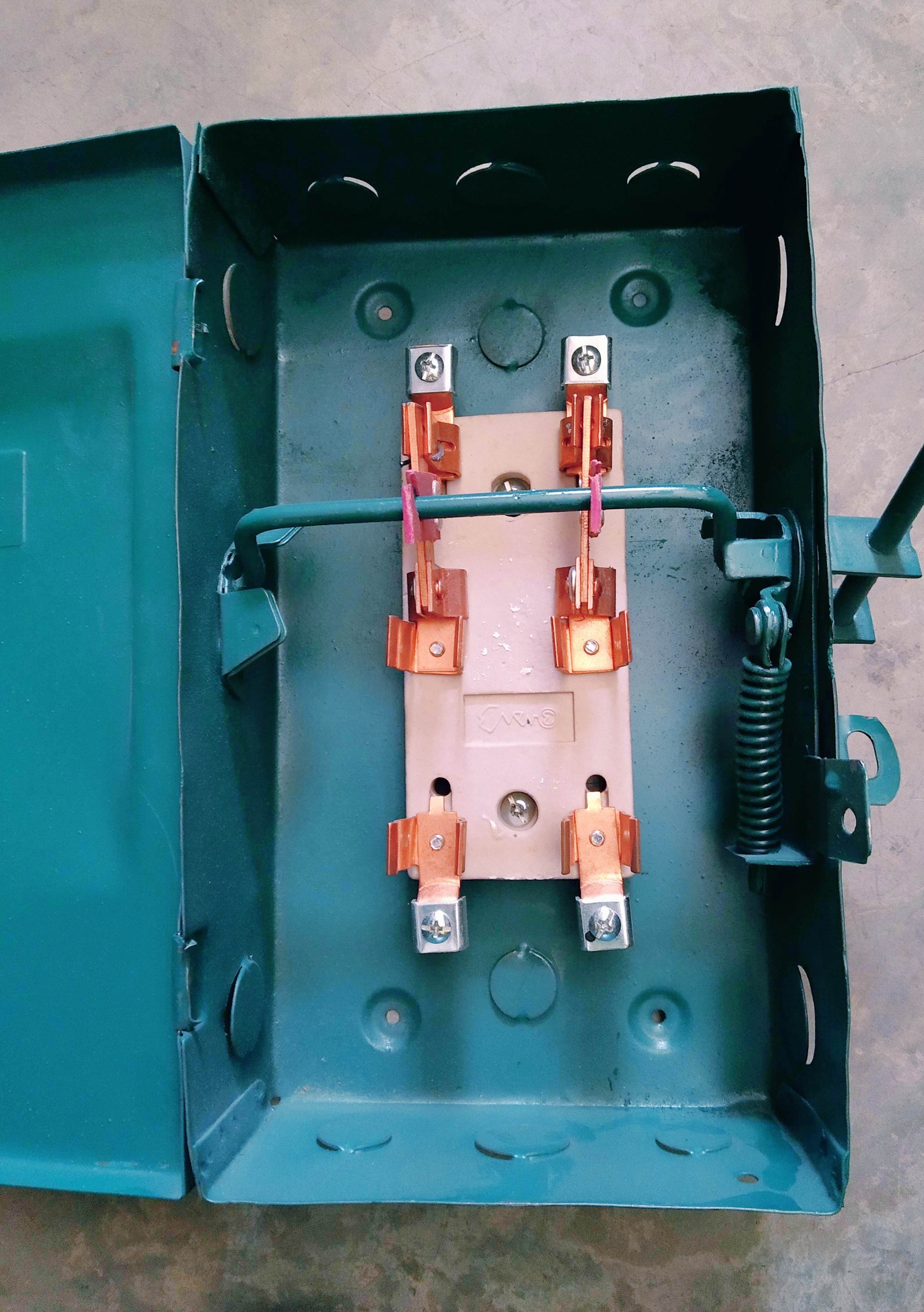 EVER PRODUCT SAFETY SWITCH (FUSE BOX) 60 AMPS review and price