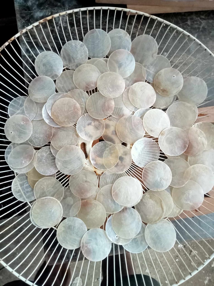 Polished Round Capiz Shells (sold by 10s)
