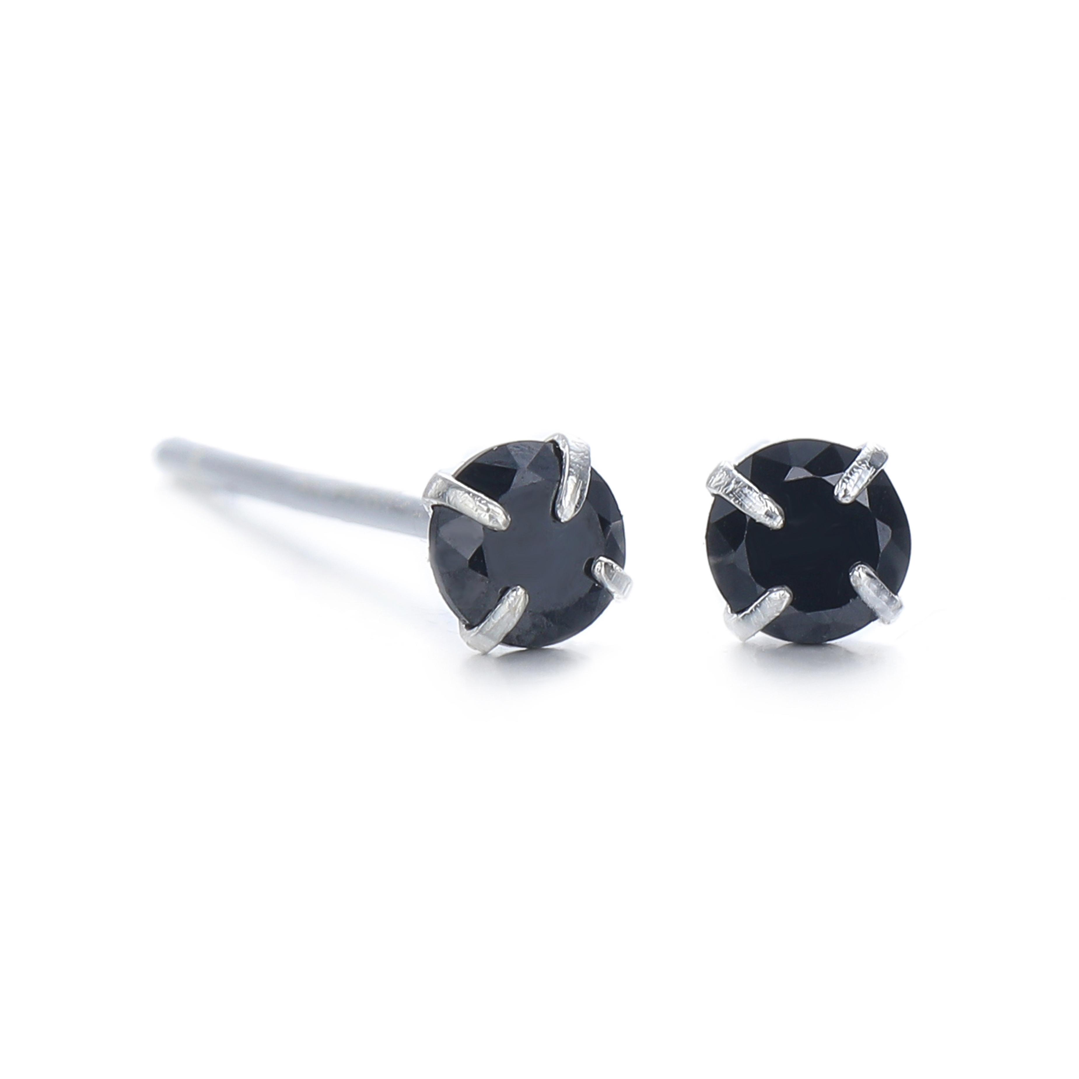 Silver Kingdom Original Italy 92.5 Black Stone Round Shape Design Earrings  E1053 3mm size