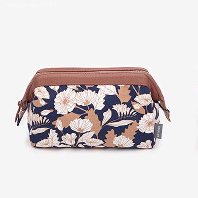 Travel Cosmetic Makeup Clutch Bag Case Pouch Nylon Zipper Carry On Bag